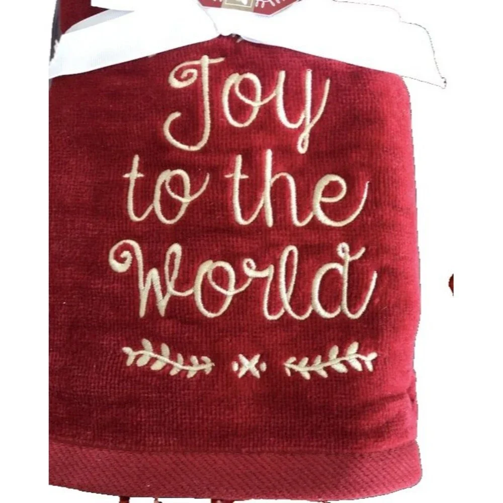 Christmas Hand Towels Embroidered Joy To The World Red Gold Guest Bath Set of 2